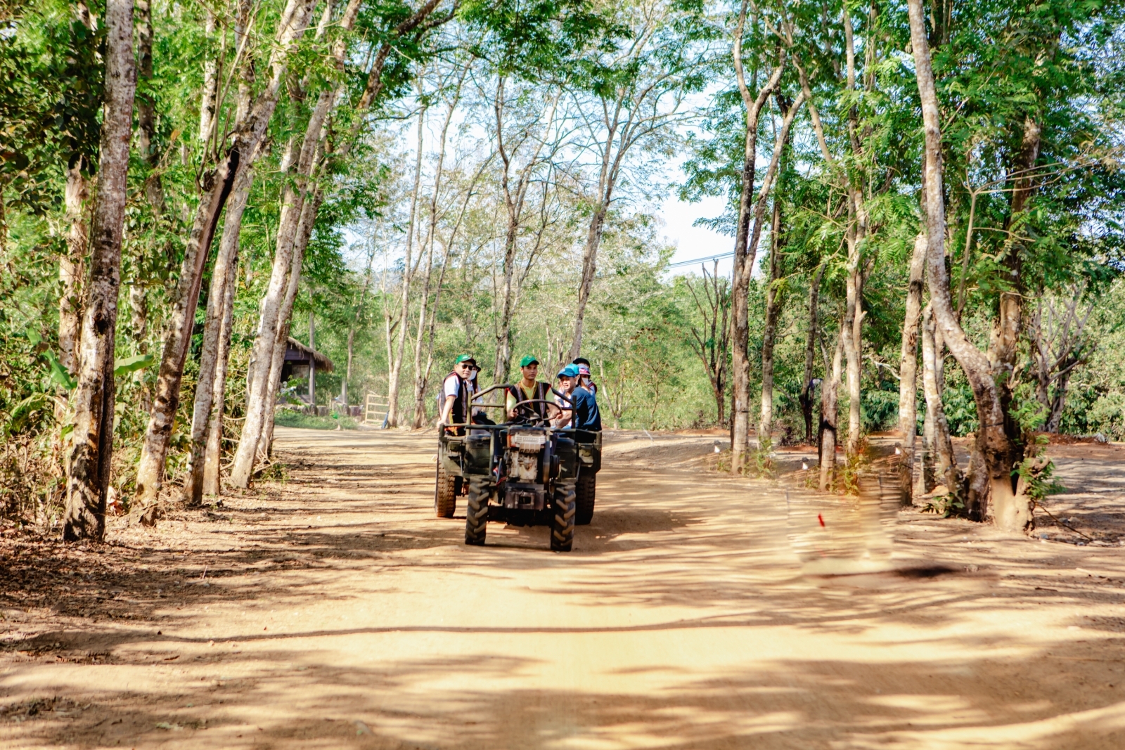 CẦN THƠ – BUÔN MA THUỘT